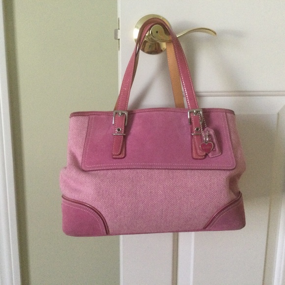 Coach Handbags - Coach pocket book